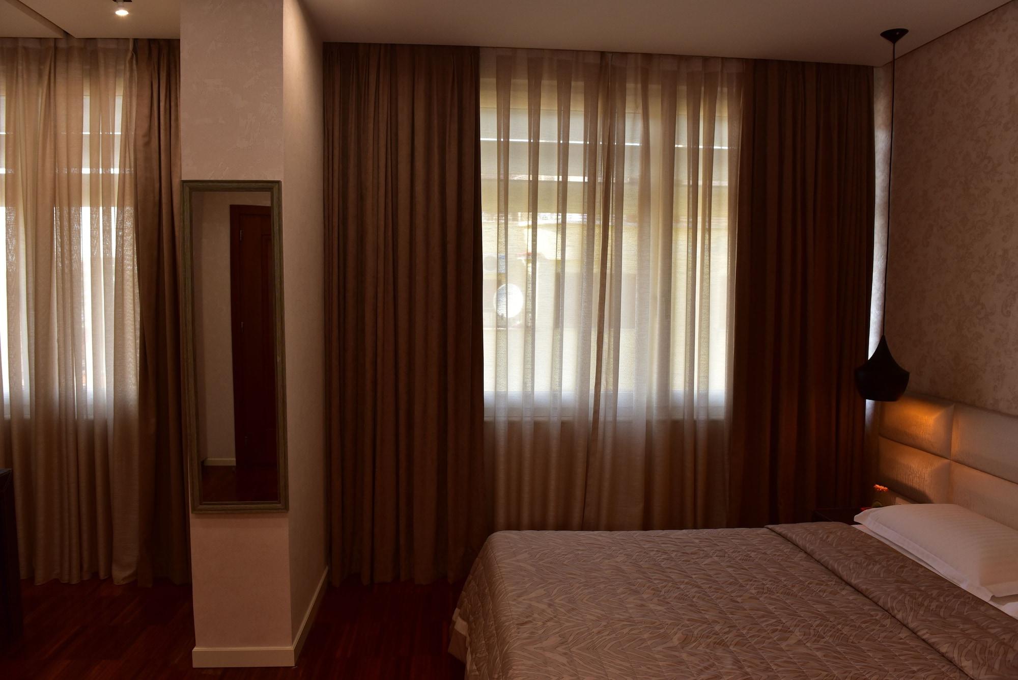 La Boheme 4* Tirana