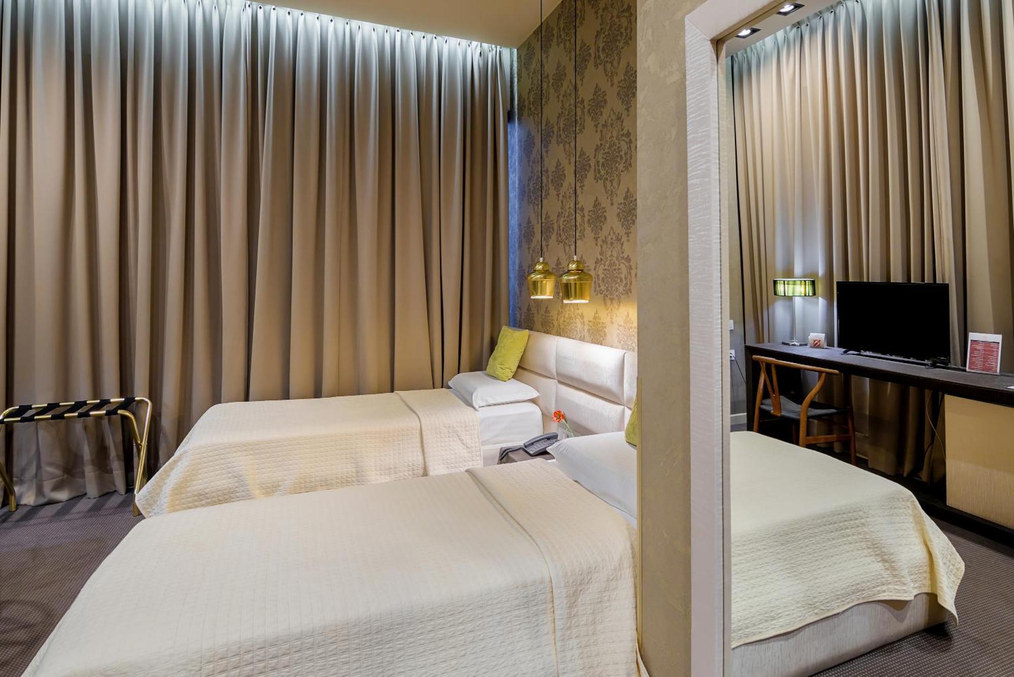 La Boheme Hotel 4*