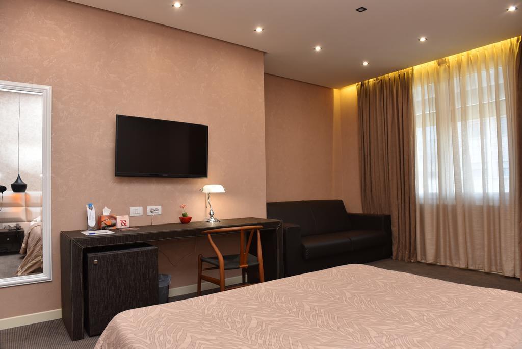 Hotel La Boheme 4*