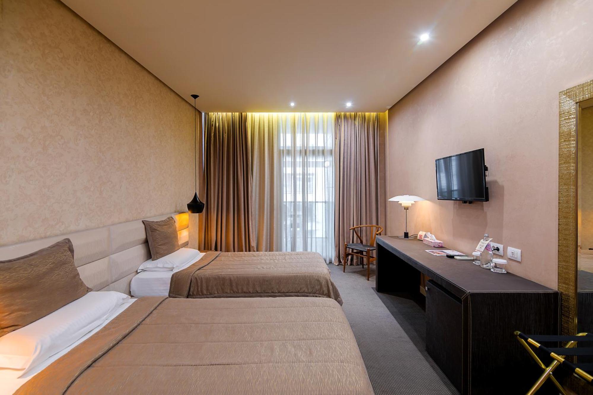 La Boheme Hotel
